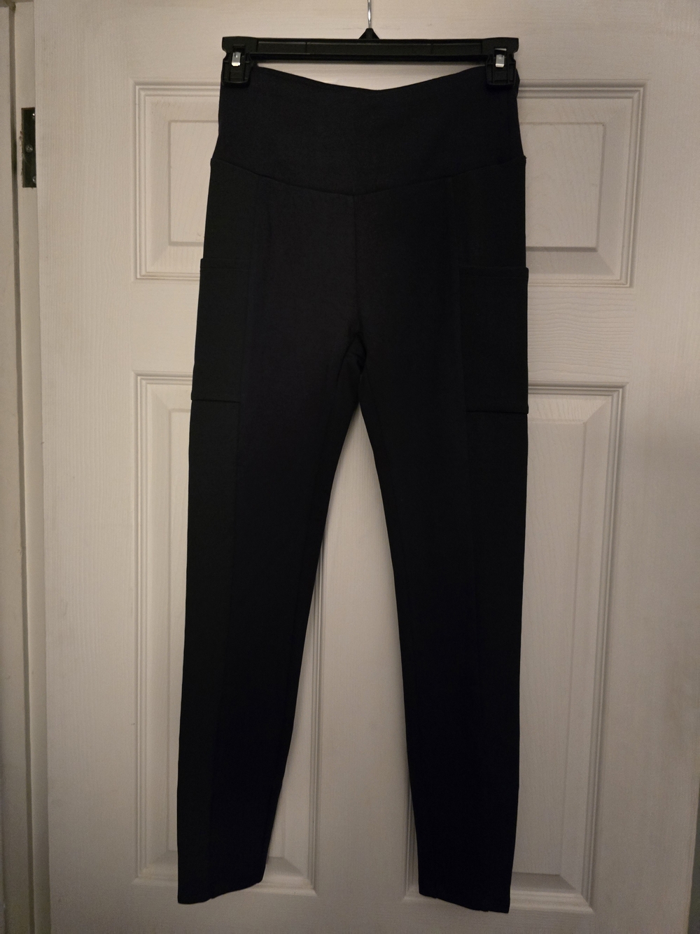 G by Giuliana Black High-Waist Leggings with Side Pockets